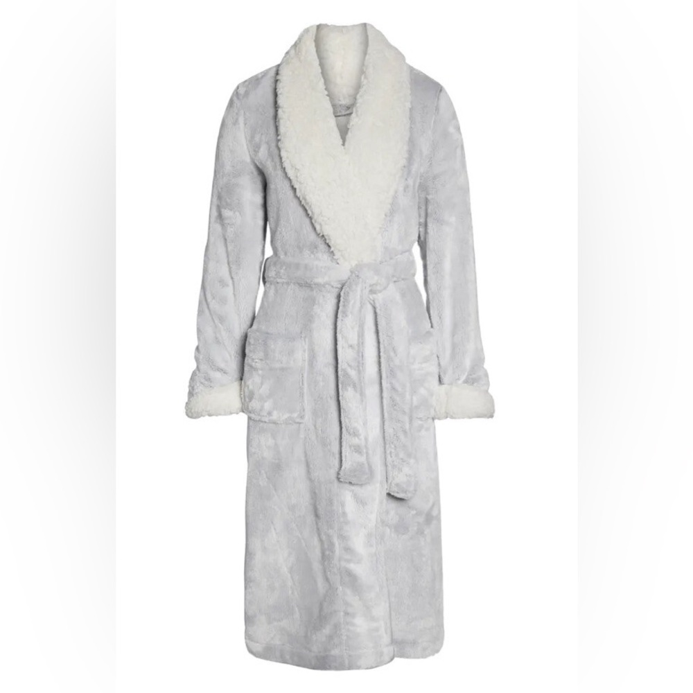Nordstrom Plush Shawl Collar Robe in Light Gray with Cream Trim